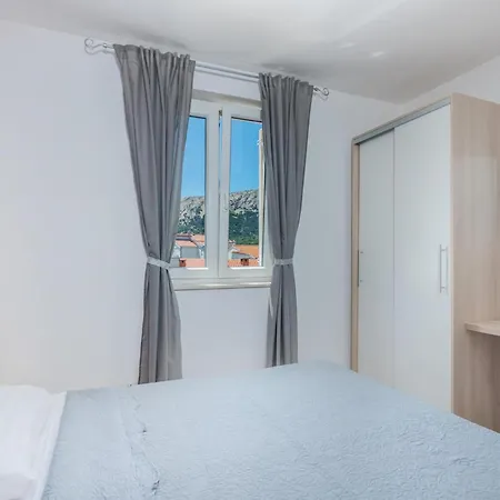 1 Bedroom Beautiful In Baška