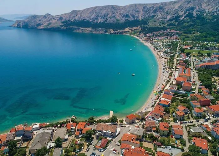 1 Bedroom Beautiful In 아파트 바슈카