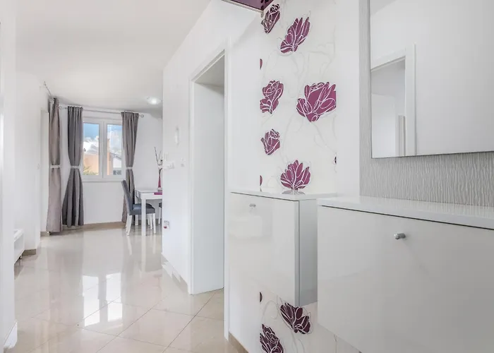 1 Bedroom Beautiful In 公寓 *